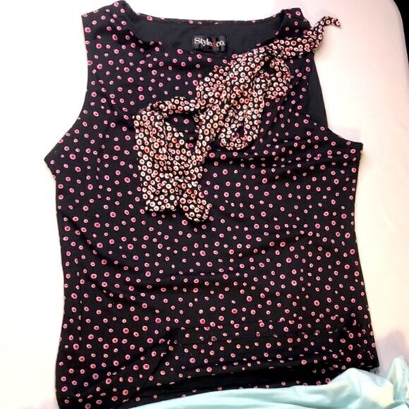 💜 8-Pack Women’s Tops XS–M | Mixed Brands | Great for Resale or Everyday Wear - Picture 4 of 16